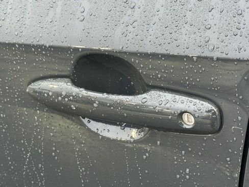 Used 2025 Toyota Corolla LE image 11