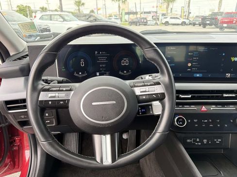 Used 2025 Hyundai Sonata SEL FWD image 22