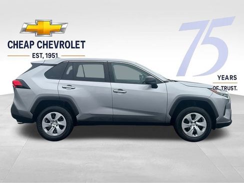 Used 2024 Toyota RAV4 LE FWD image 6