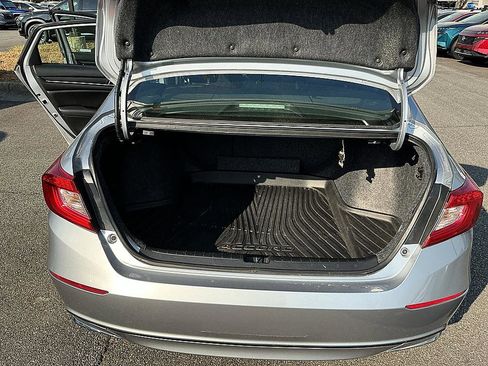 Used 2022 Honda Accord Sport image 24