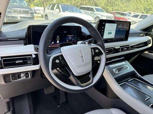 New 2026 Lincoln Aviator 2WD image 34