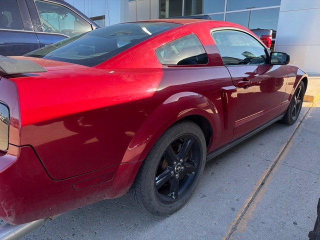 Used 2008 Ford Mustang Premium RWD image 7