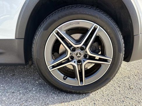 Used 2021 Mercedes-Benz GLB 250 image 10