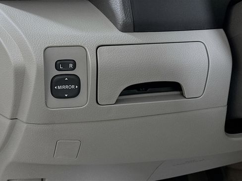 Used 2008 Toyota Camry image 10