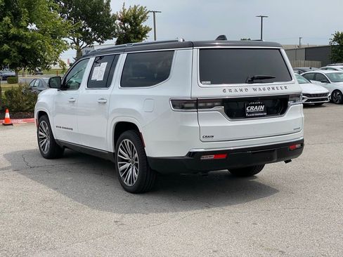 Used 2024 Jeep Grand Wagoneer L Series III image 5