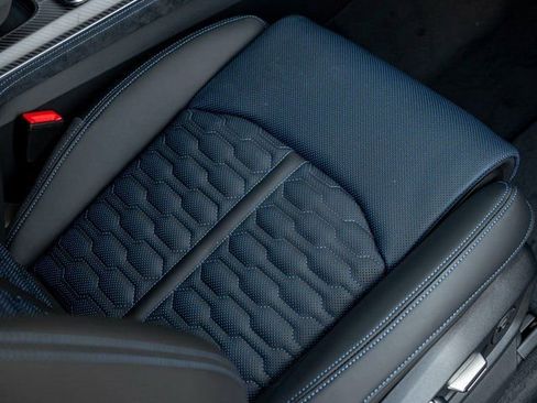 New 2026 Audi RS Q8 performance image 27