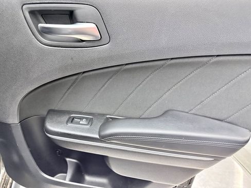 Used 2019 Dodge Charger R/T image 18
