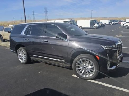 Used 2023 Cadillac Escalade Premium Luxury AWD/4WD image 7