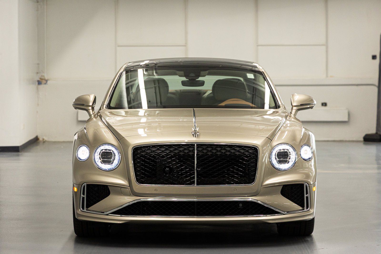 Used 2026 Bentley Flying Spur V8 AWD/4WD image 7