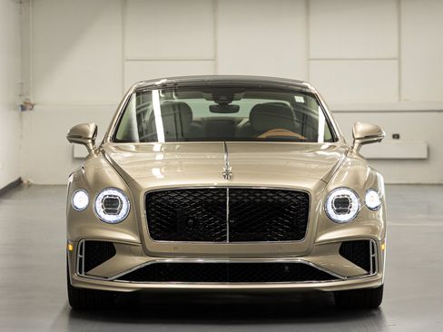Used 2026 Bentley Flying Spur V8 AWD/4WD image 7