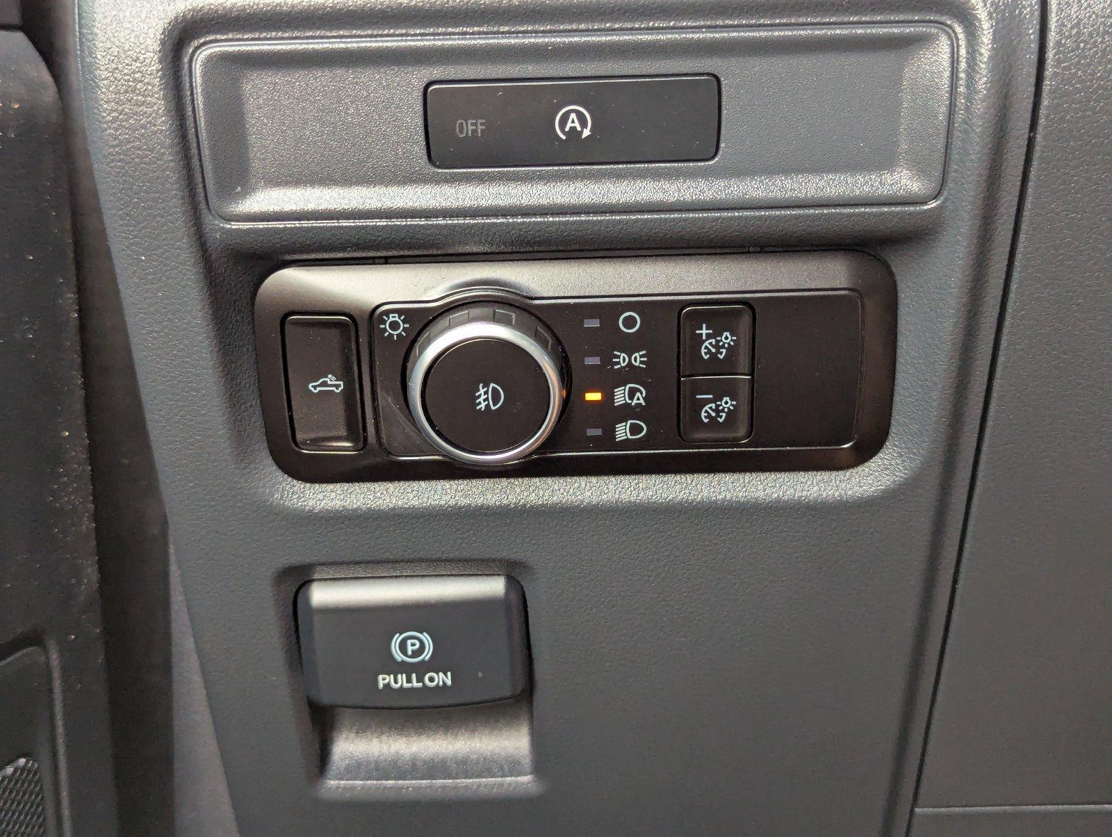 Certified 2025 Ford F150 STX w/ Equipment Group 200A AWD/4WD image 33