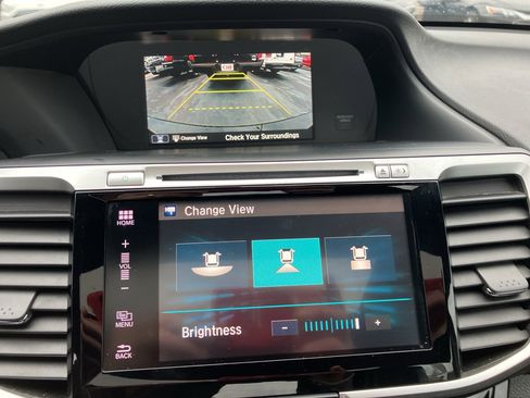 Used 2017 Honda Accord EX-L image 40