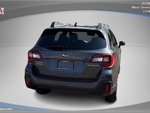 Used 2018 Subaru Outback 2.5i Premium image 6