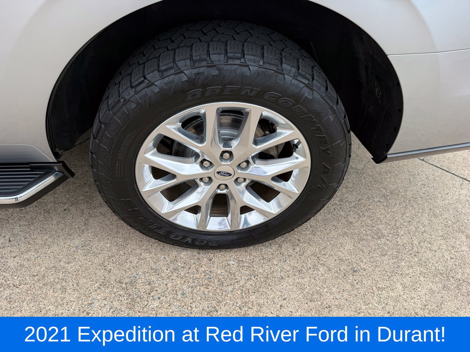 Used 2021 Ford Expedition XLT RWD image 9