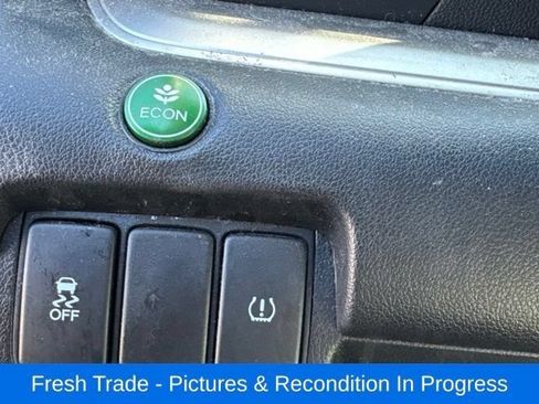 Used 2016 Honda CR-V LX image 16