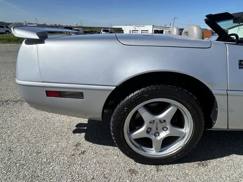 Used 1996 Chevrolet Corvette Convertible image 14