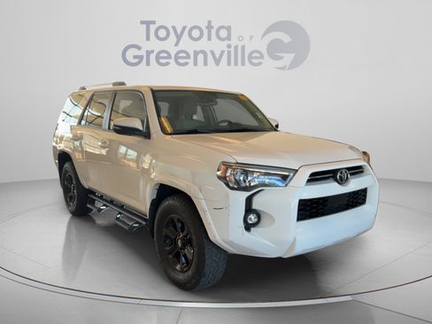Used 2021 Toyota 4Runner SR5 Premium w/ Moonroof Package RWD image 8