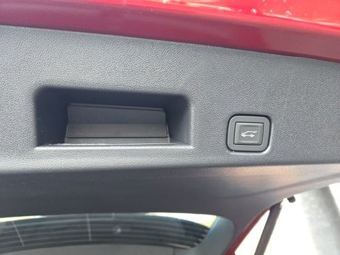 New 2025 GMC Acadia Elevation image 26