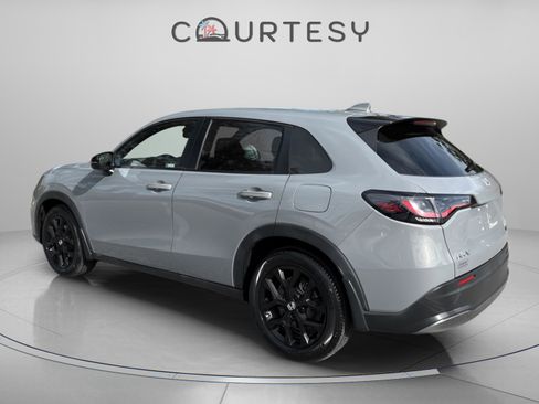 Certified 2023 Honda HR-V Sport image 5