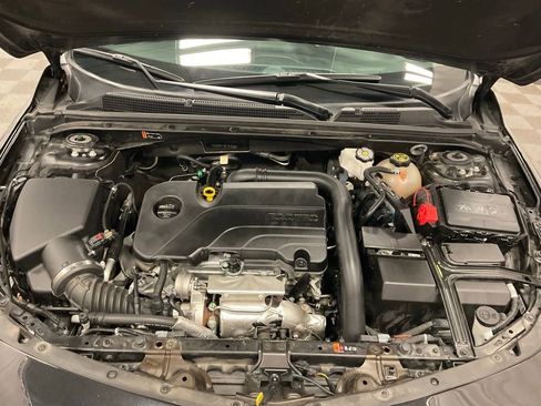 Used 2024 Chevrolet Malibu LT image 33