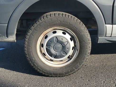 Used 2015 Ford Transit 250 Base image 5