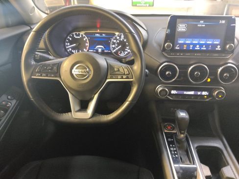 Used 2020 Nissan Sentra SV FWD image 22