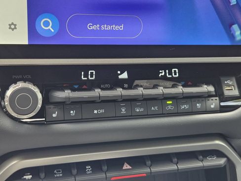 New 2026 Toyota Tundra Platinum AWD/4WD image 19