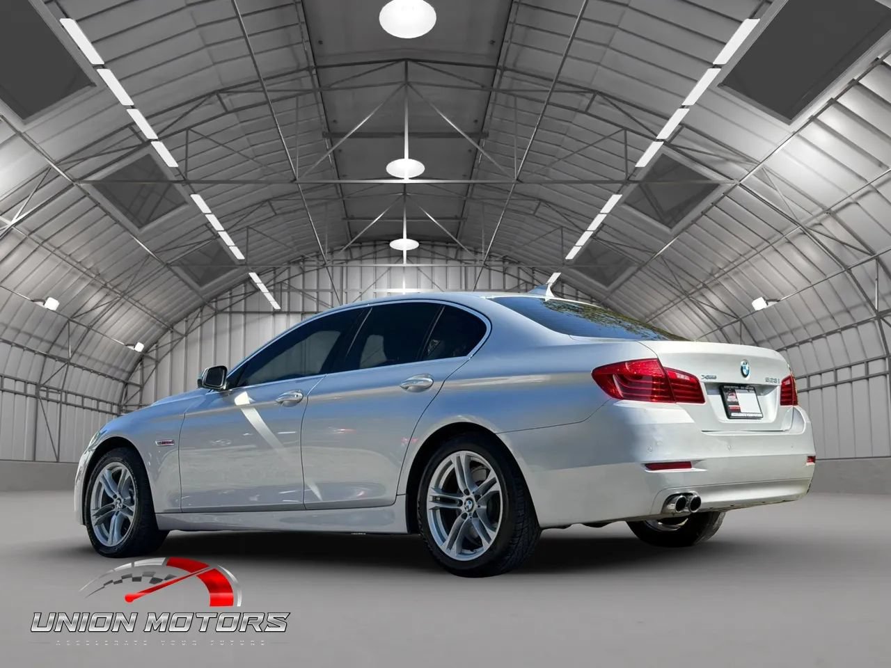 Used 2016 BMW 528i xDrive Sedan AWD/4WD image 8