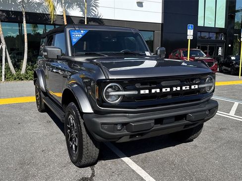 Used 2023 Ford Bronco Outer Banks image 8
