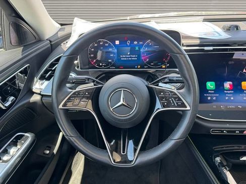 Used 2025 Mercedes-Benz E 450 4MATIC Sedan image 13