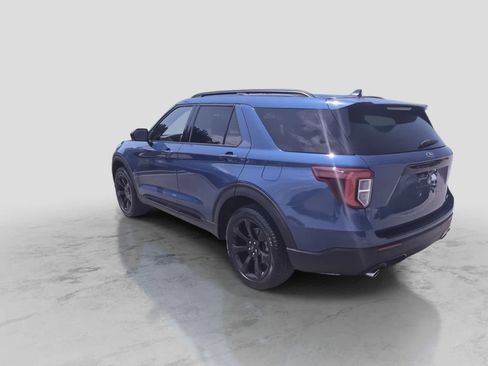 Used 2023 Ford Explorer ST-Line AWD/4WD image 6