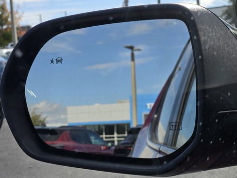 New 2026 Chevrolet Equinox RS image 12