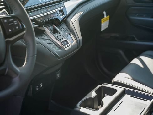 New 2026 Honda Odyssey EX-L image 25
