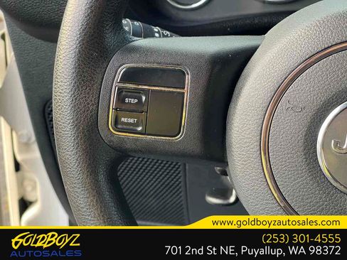 Used 2011 Jeep Wrangler Sport AWD/4WD image 14