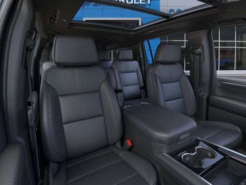 New 2026 Chevrolet Suburban RST RWD image 16