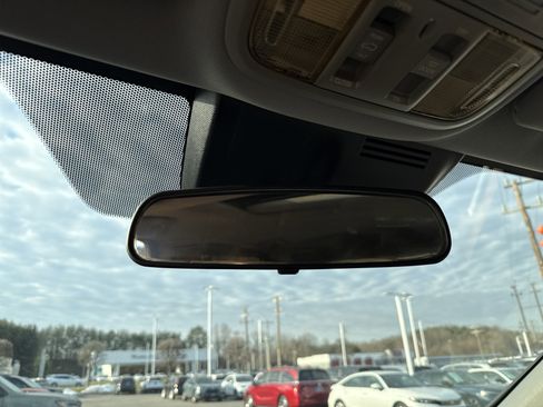 Used 2019 Honda CR-V EX image 27