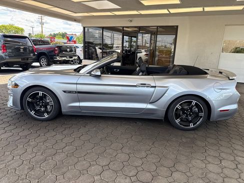 Used 2020 Ford Mustang GT Premium w/ Equipment Group 401A RWD image 35