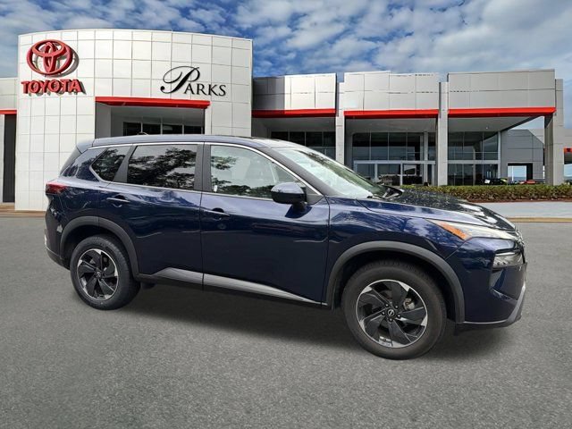Used 2024 Nissan Rogue SV AWD/4WD image 1