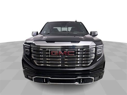 Used 2025 GMC Sierra 1500 Denali image 3