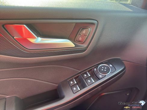 Used 2024 Ford Escape ST-Line w/ Tech Pack #1 image 31