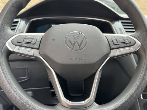 Used 2022 Volkswagen Tiguan S image 22