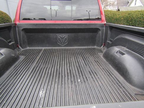 Used 2014 RAM 1500 Outdoorsman image 18