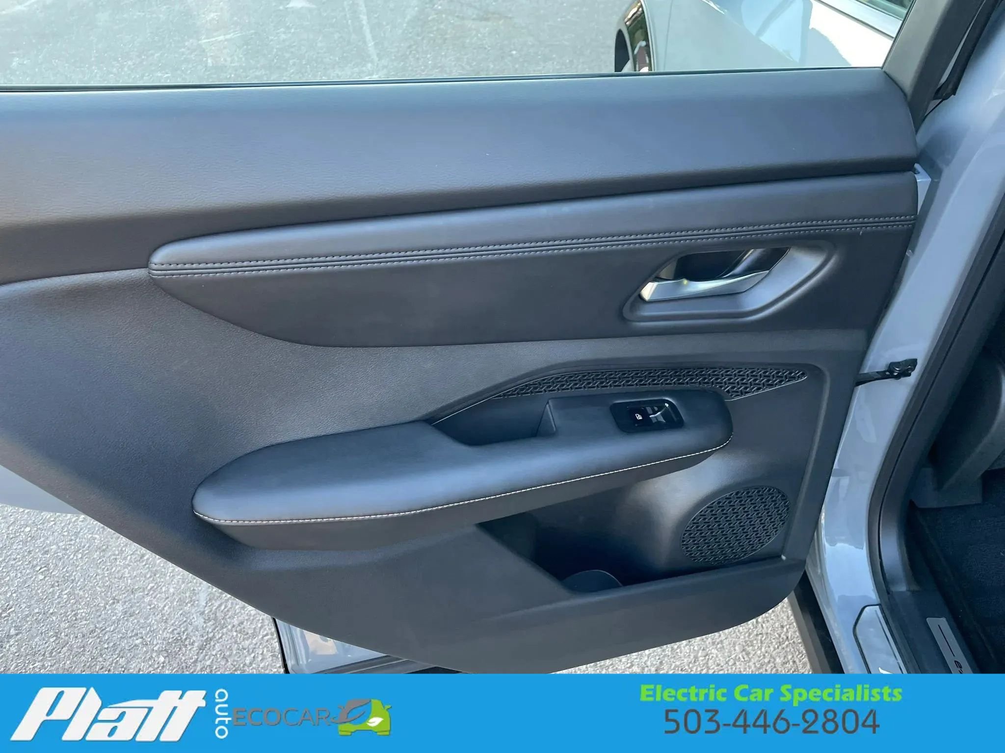 Used 2024 Nissan Ariya AWD image 33