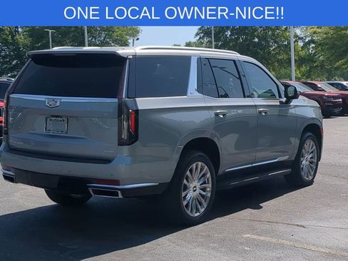 Used 2024 Cadillac Escalade Premium Luxury w/ Performance Package AWD/4WD image 5