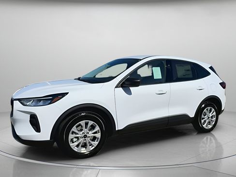 New 2026 Ford Escape Active w/ Cold Weather Package FWD image 14
