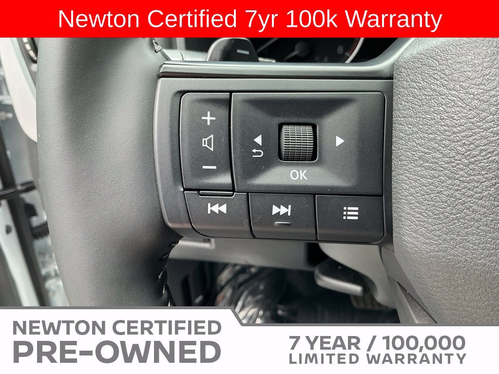 Used 2026 Nissan Rogue SV w/ Cold Weather Package FWD image 28