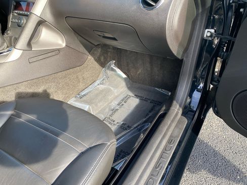 Used 2007 Pontiac Solstice Convertible w/ Premium Package image 24