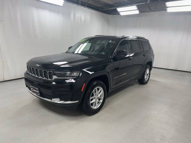 Used 2023 Jeep Grand Cherokee L Laredo w/ Luxury Tech Group I AWD/4WD image 2