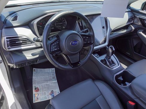 Certified 2025 Subaru Outback Onyx Edition AWD/4WD image 9