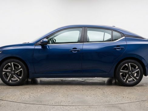 Used 2025 Nissan Sentra SV image 5